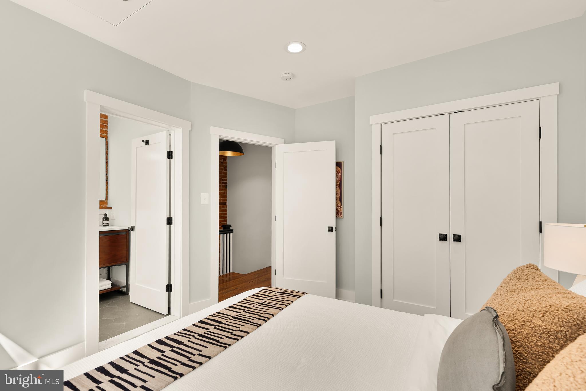 409 COLUMBIA ROAD NW