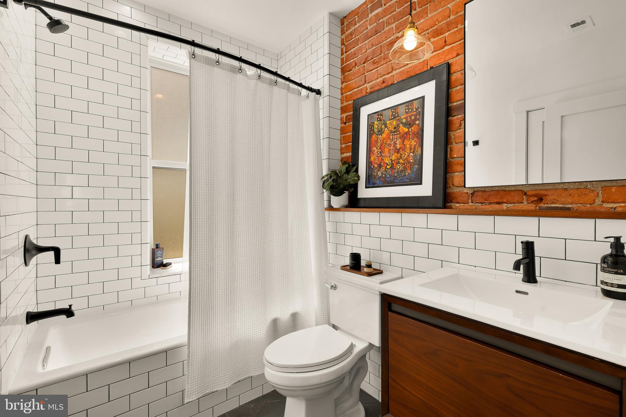 409 COLUMBIA ROAD NW