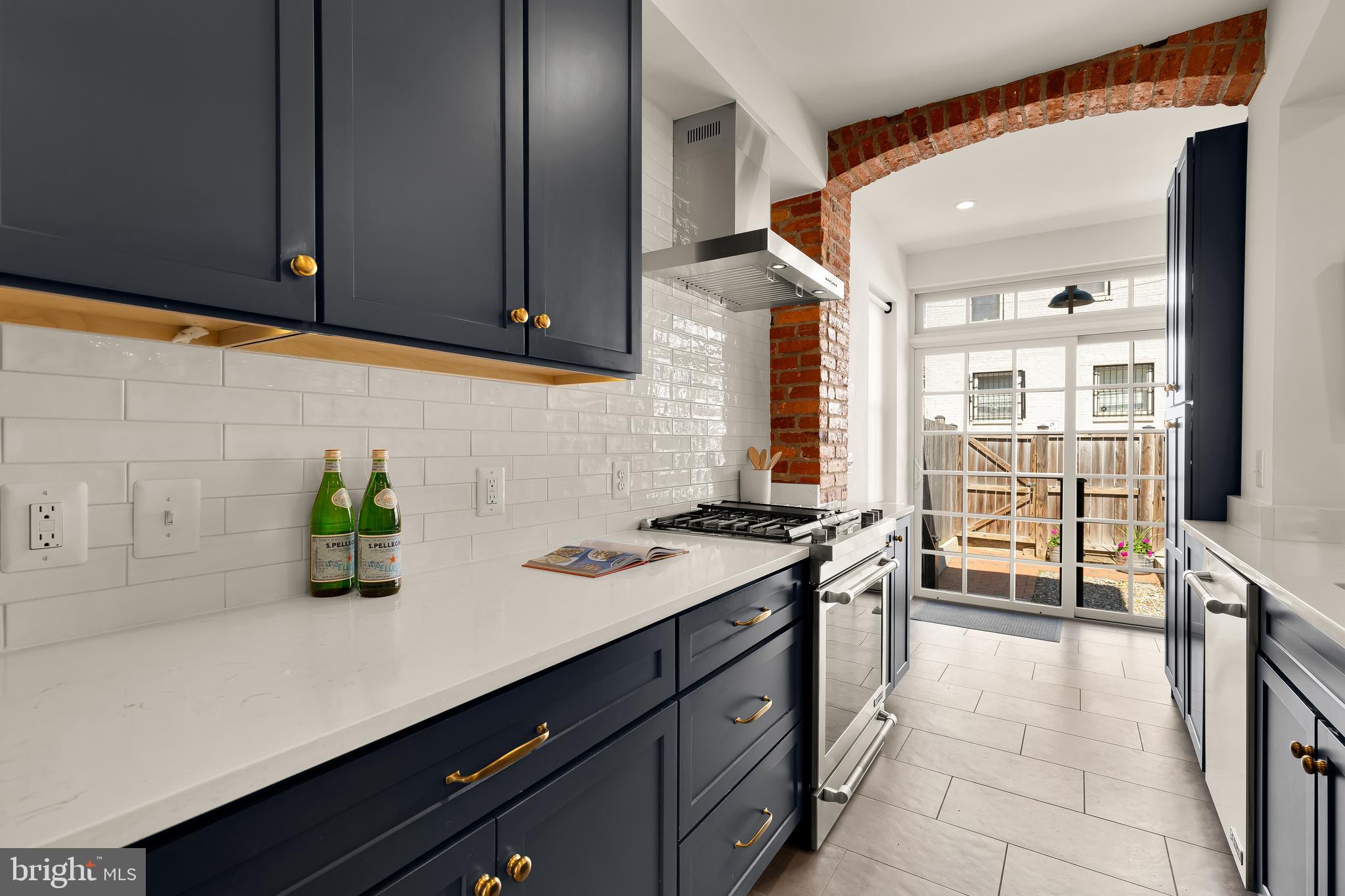 409 COLUMBIA ROAD NW