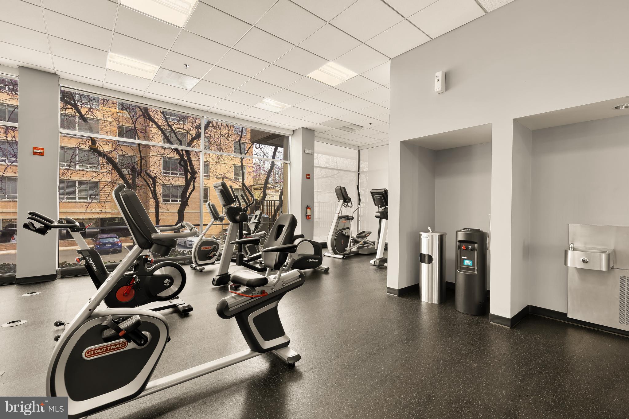 800 4TH STREET SW S409