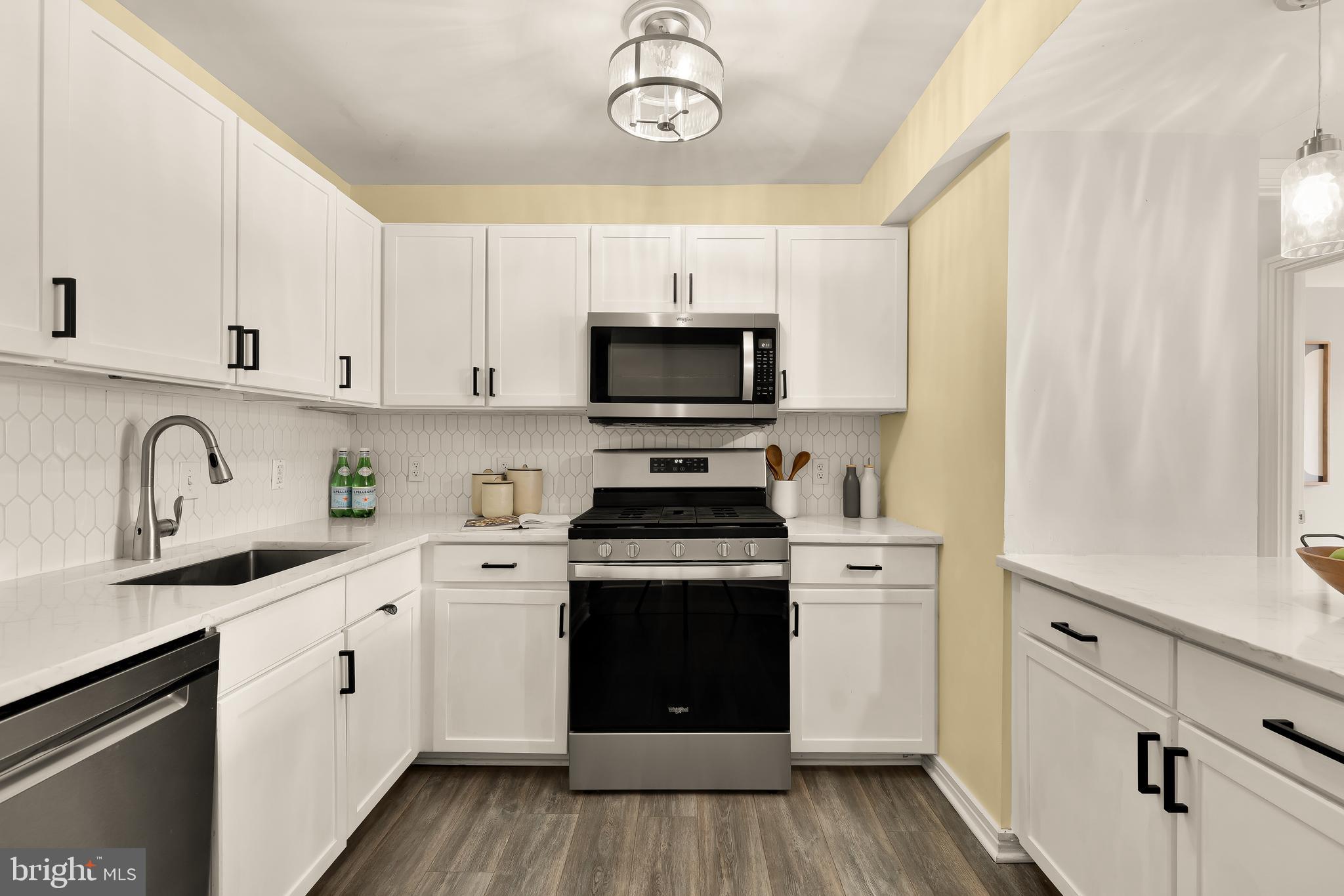 800 4TH STREET SW S409