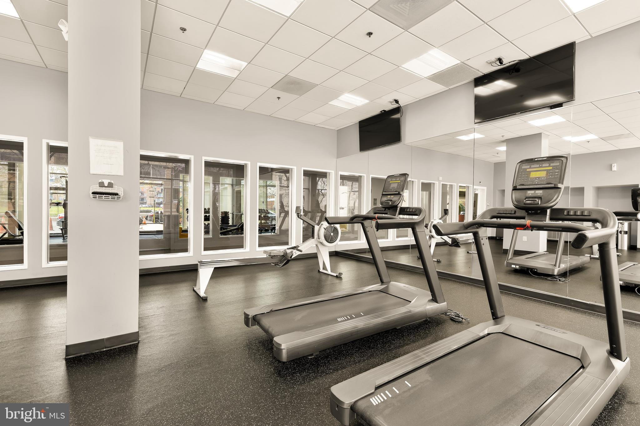 800 4TH STREET SW S409