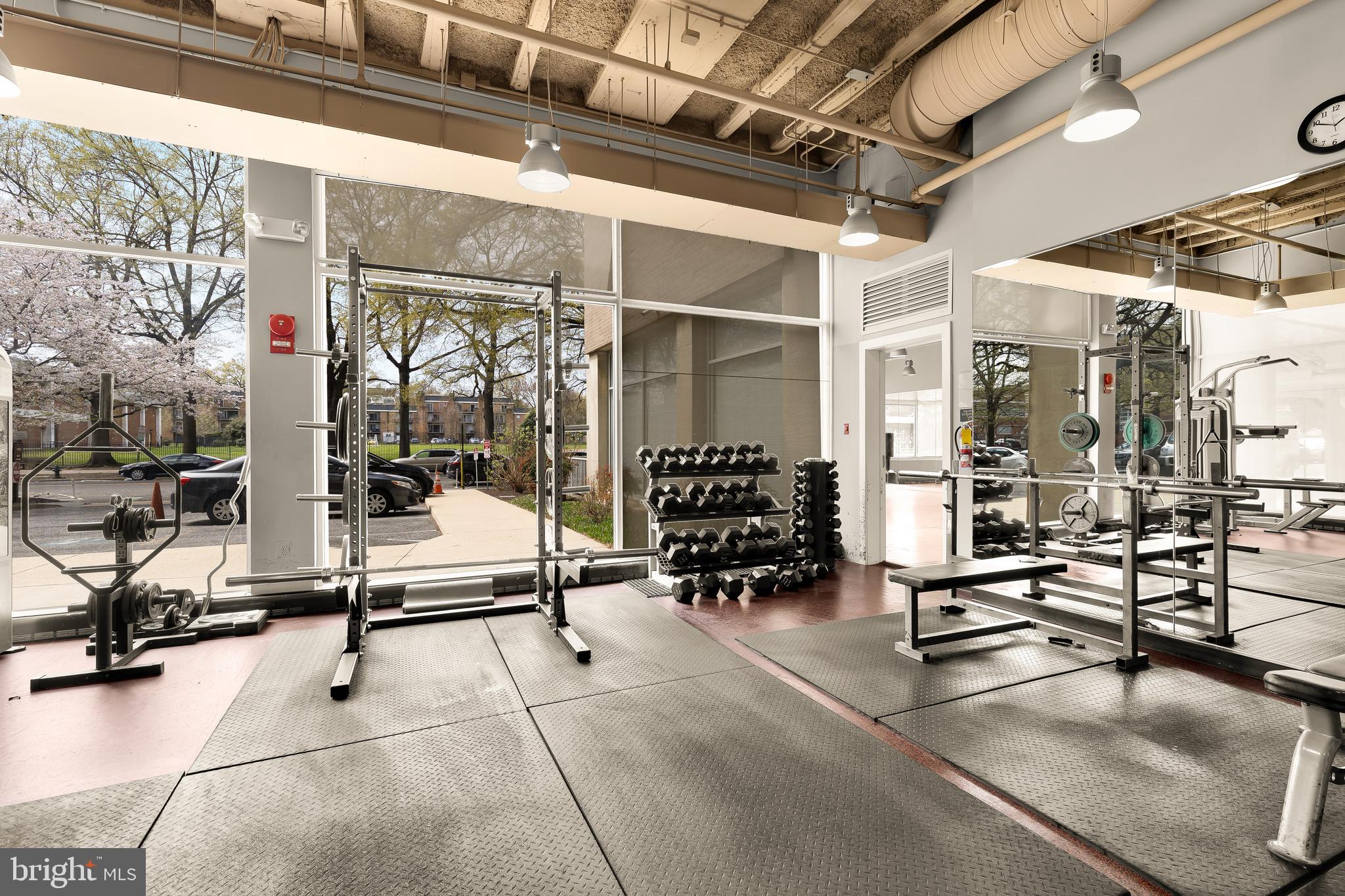 800 4TH STREET SW S409