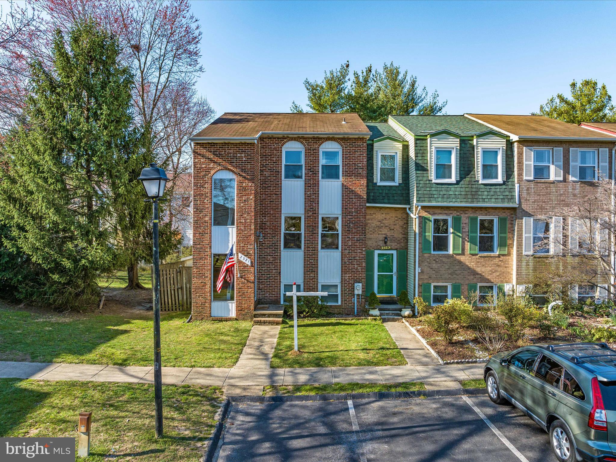 2521 Vineyard Ln