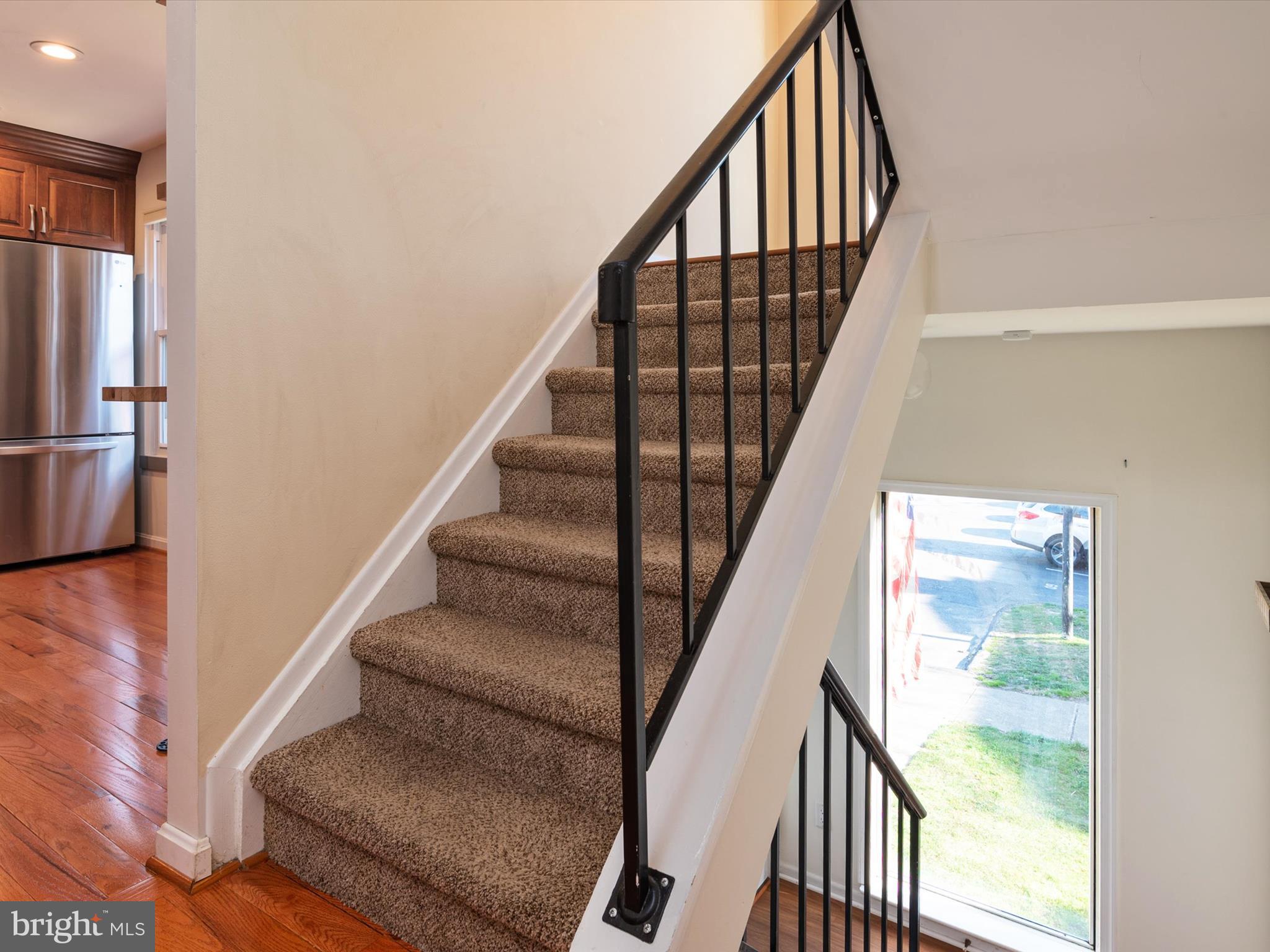 2521 Vineyard Ln