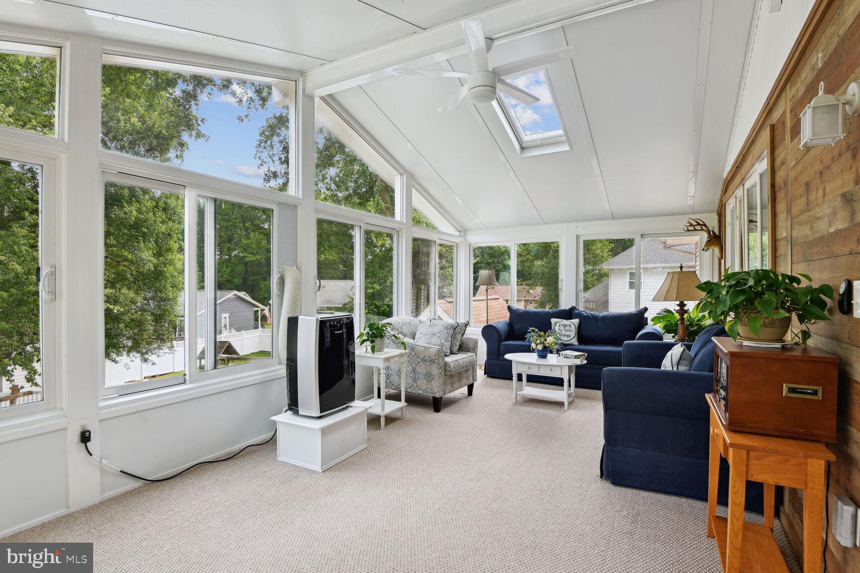 402 Chalet Dr