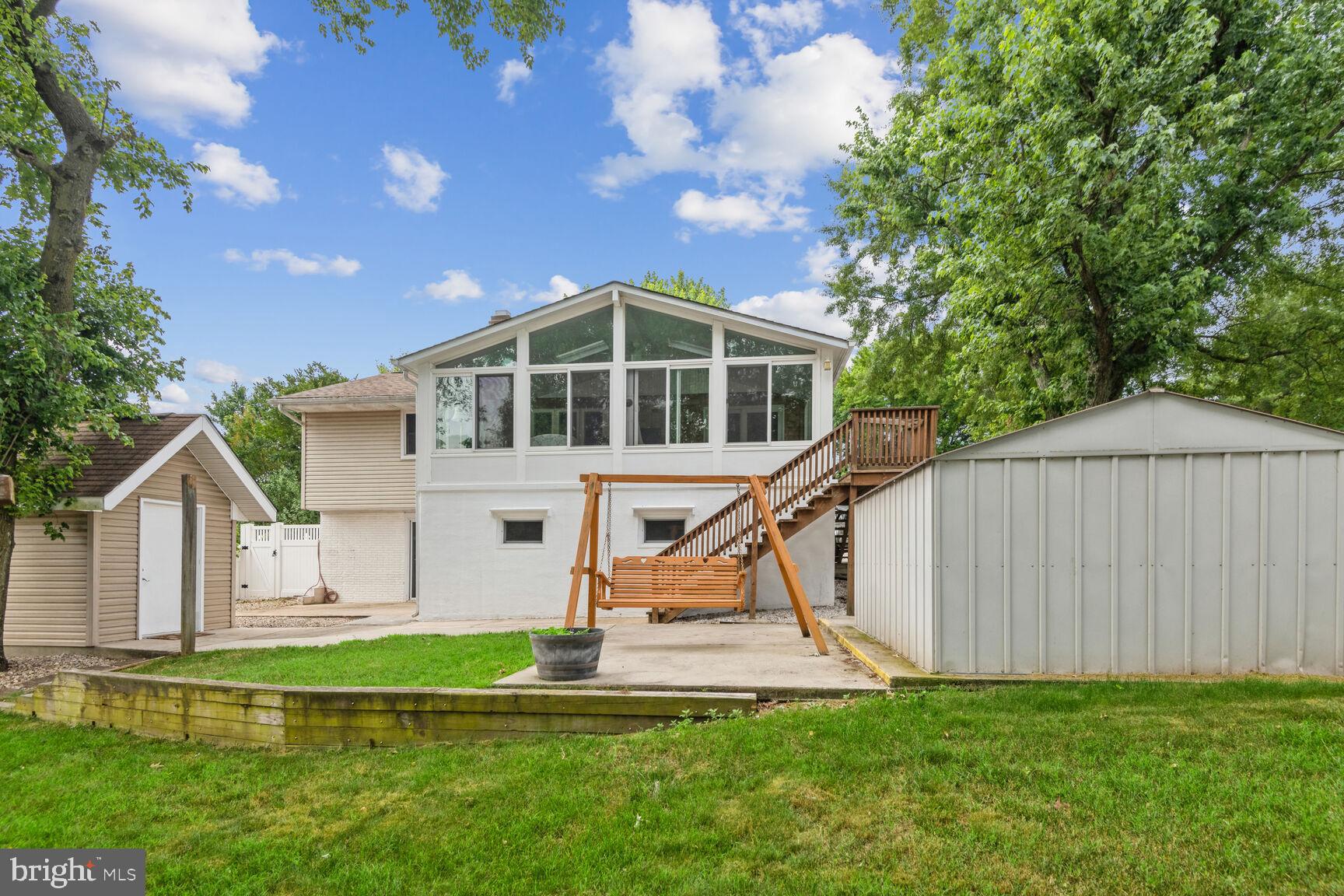 402 Chalet Dr