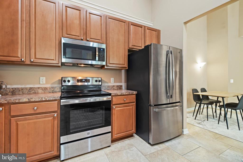 1622 HARDWICK COURT 403