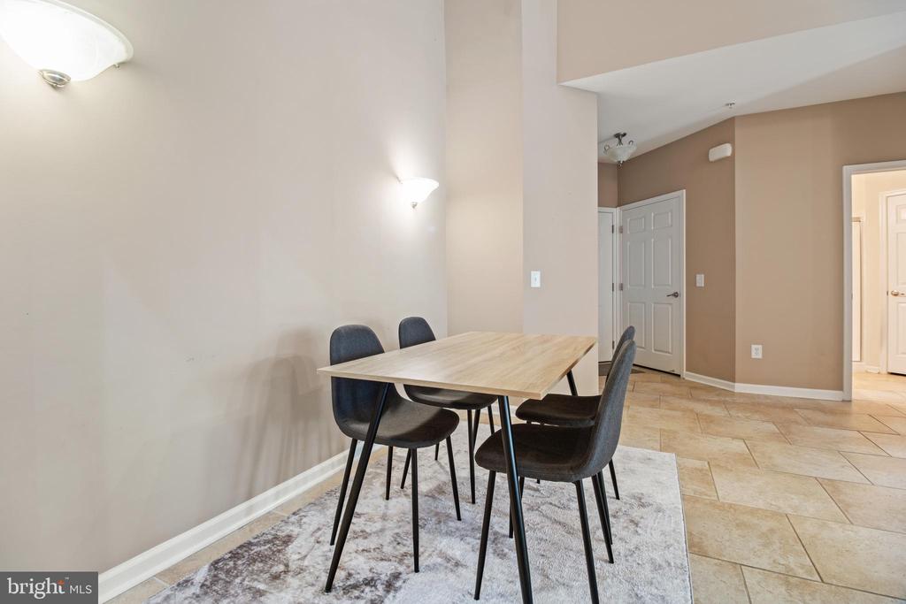 1622 HARDWICK COURT 403