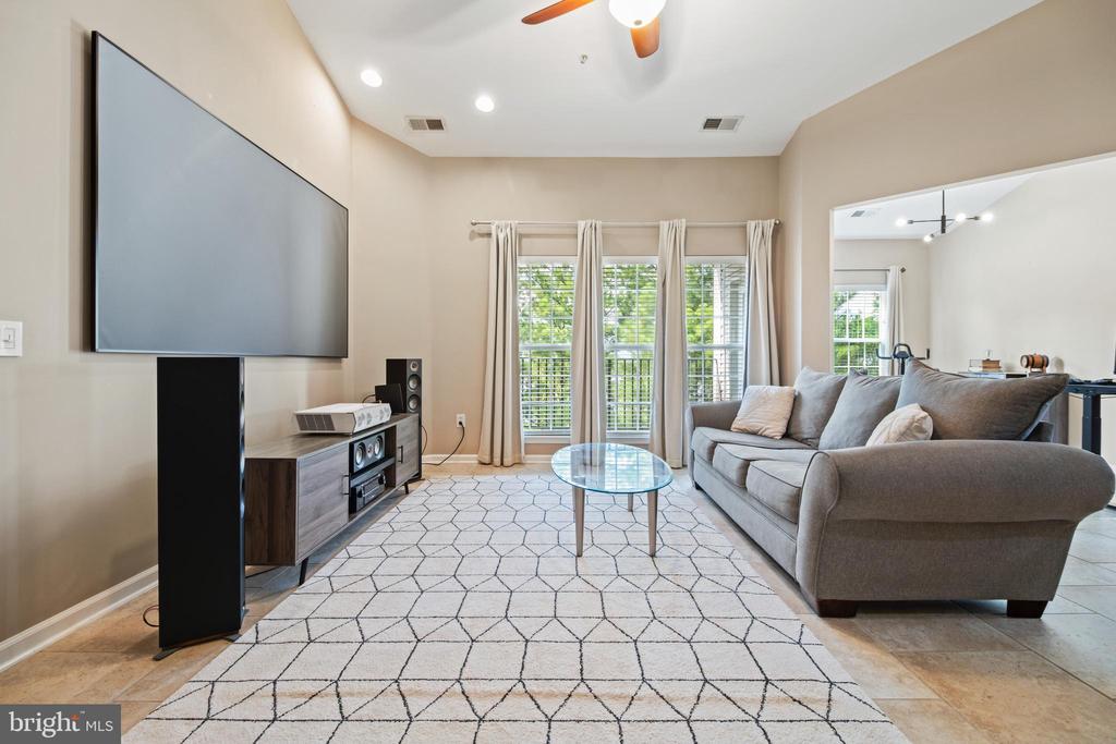 1622 HARDWICK COURT 403
