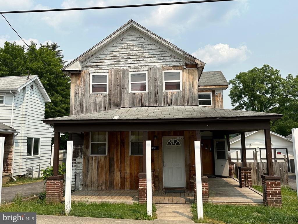 153 Wood St