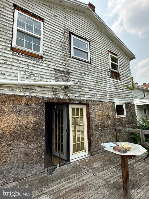153 Wood St