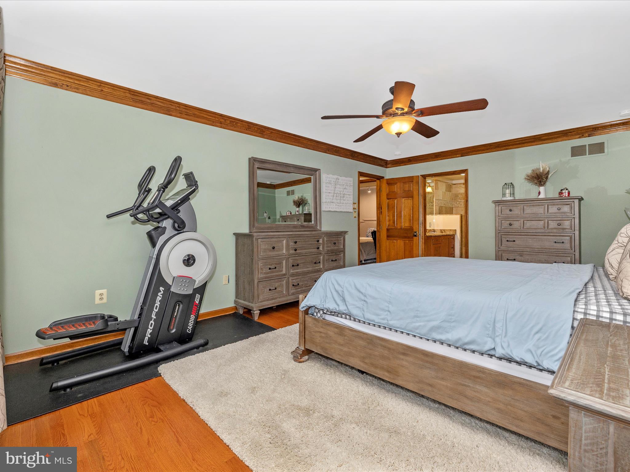 5210 Hayloft Ct