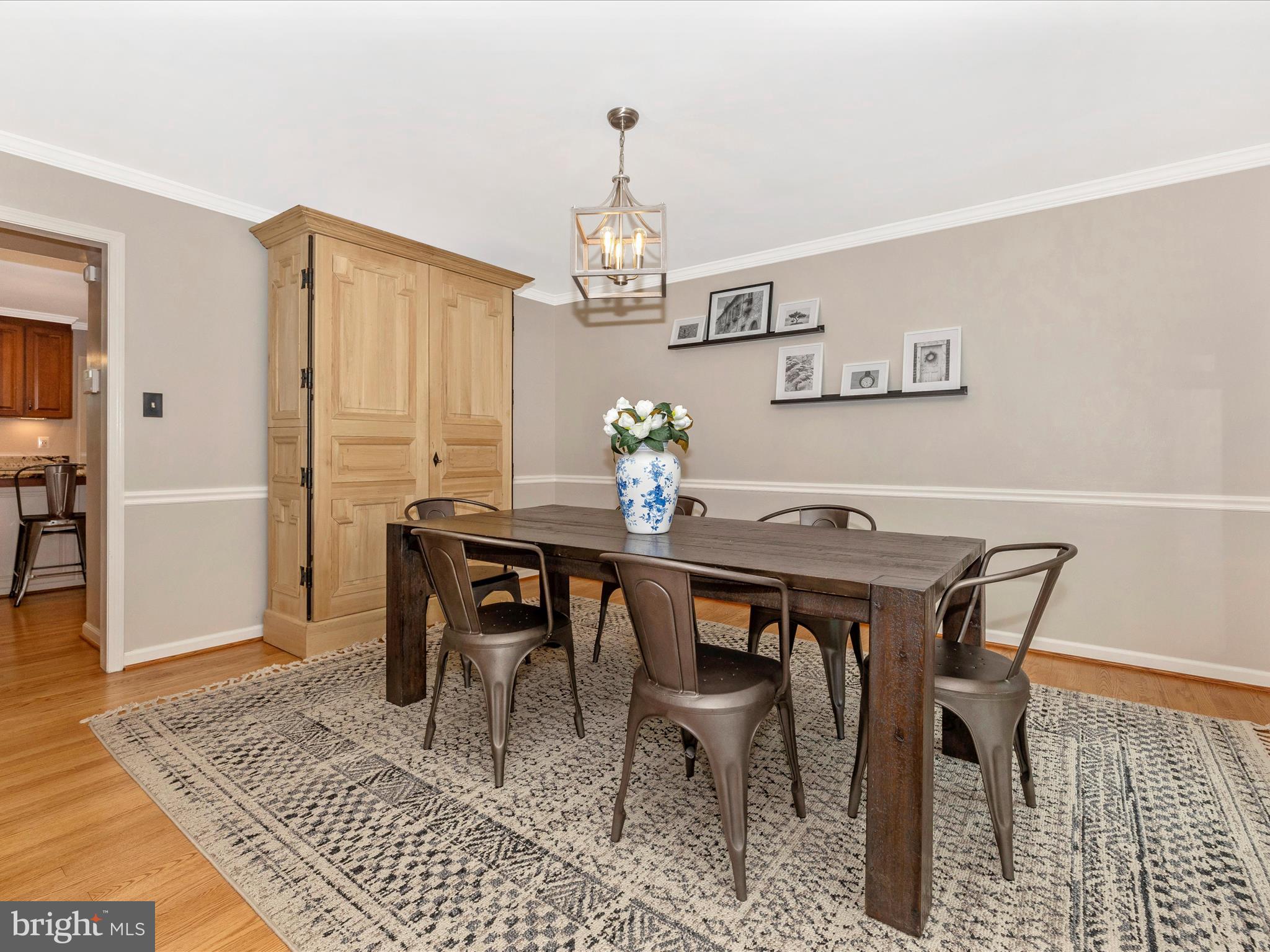 5210 Hayloft Ct