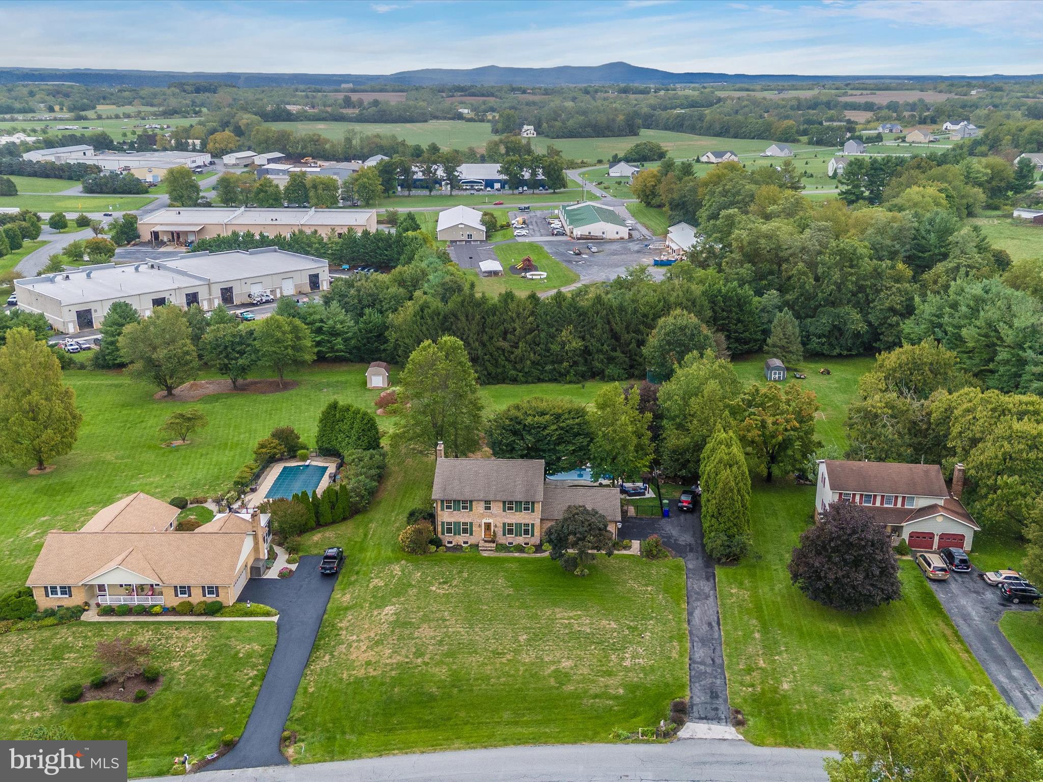 5210 Hayloft Ct