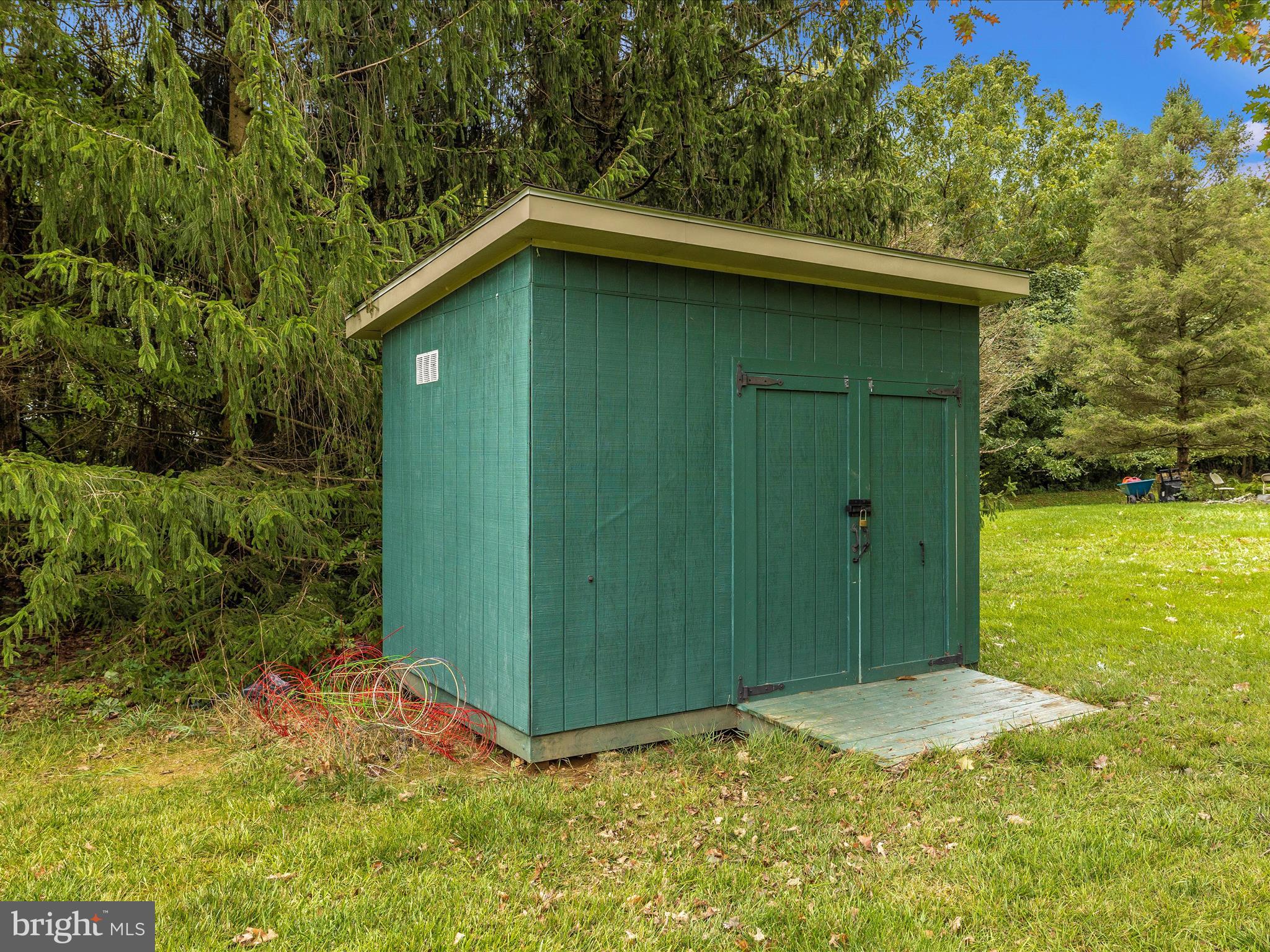 5210 Hayloft Ct