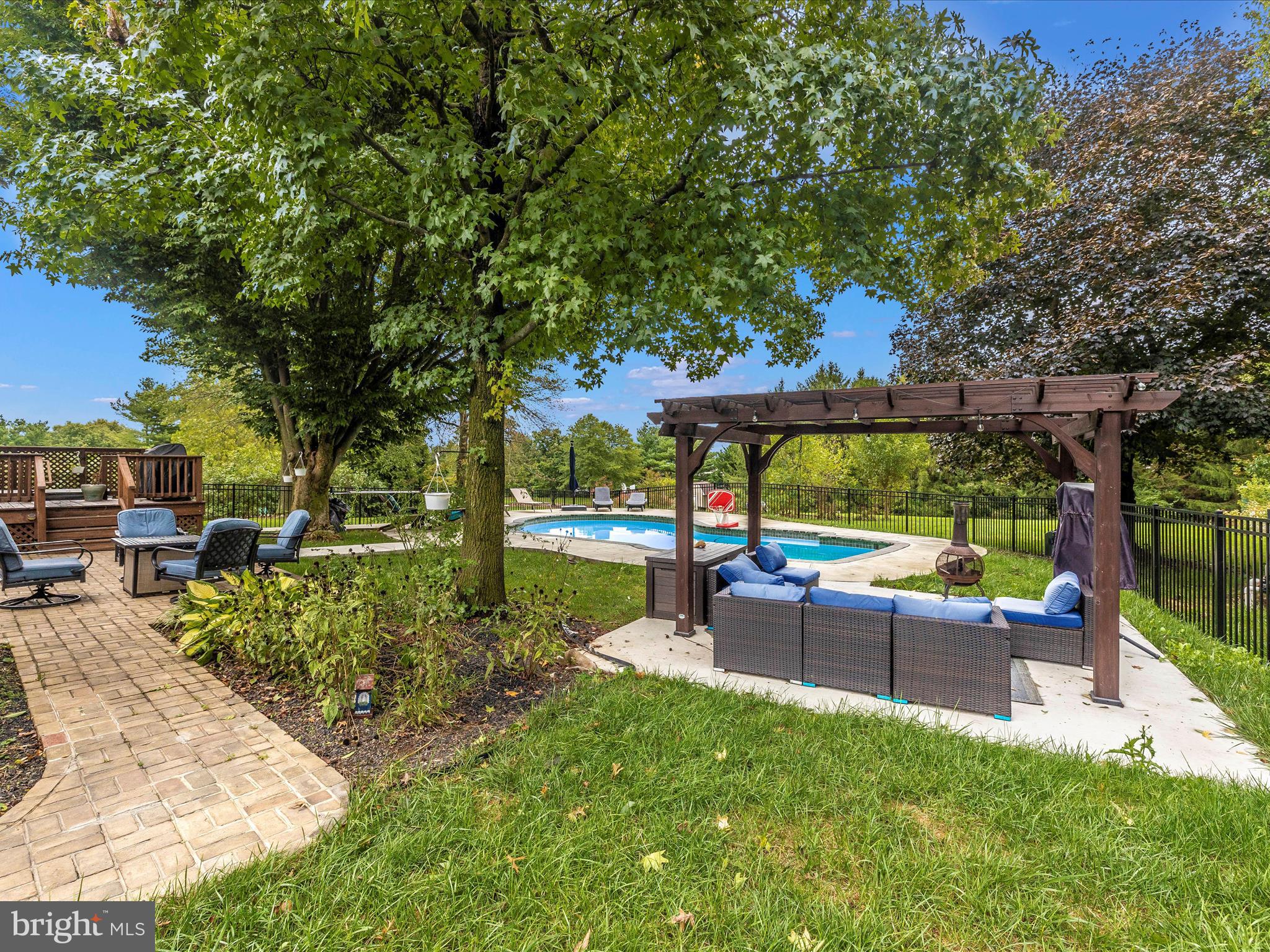 5210 Hayloft Ct