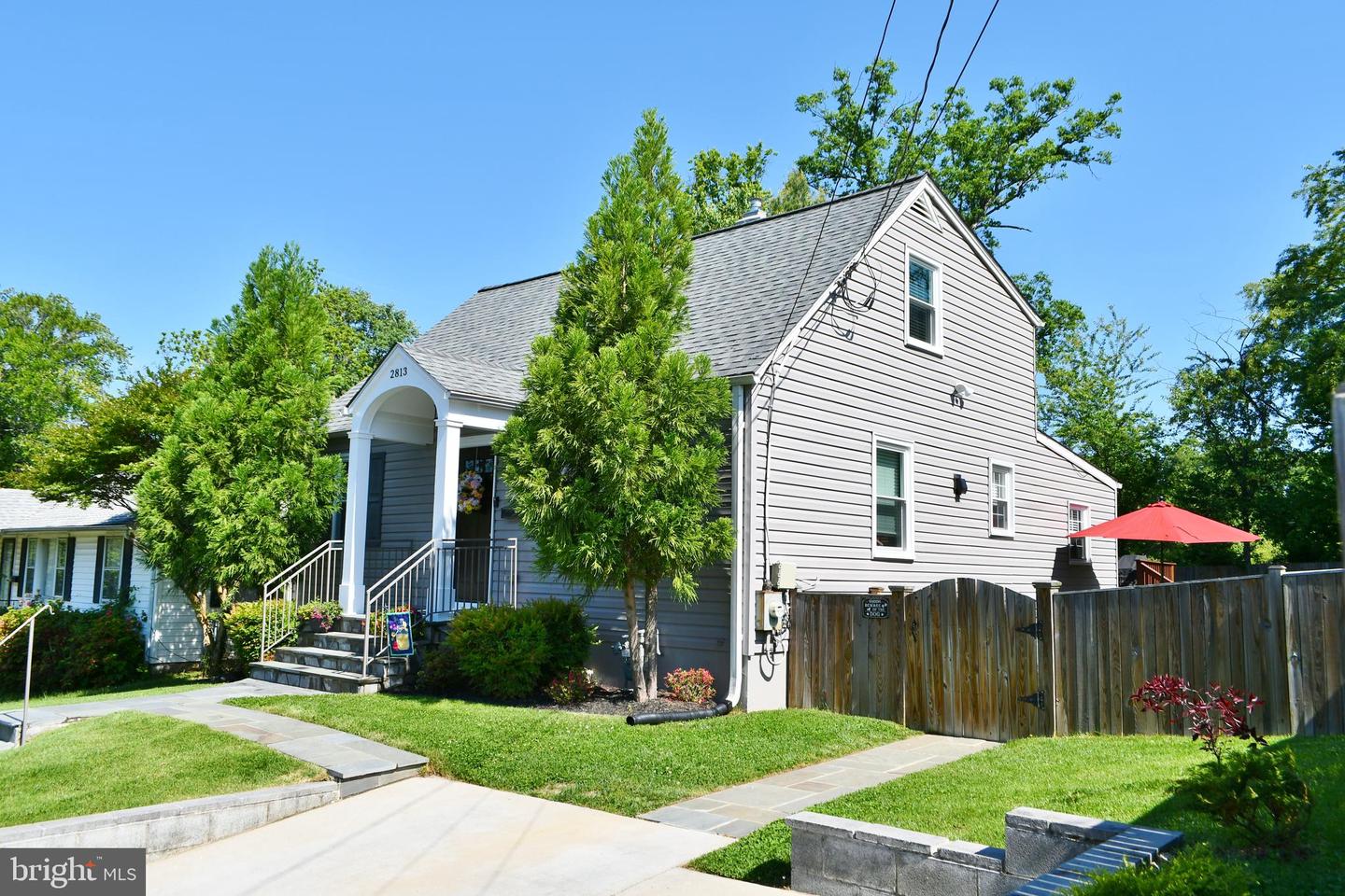 2813 Newton St