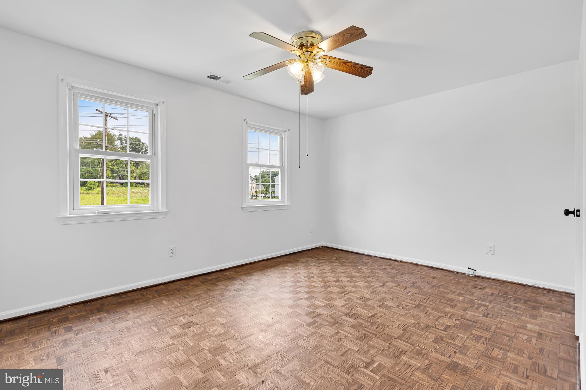 9451 Chatteroy Pl