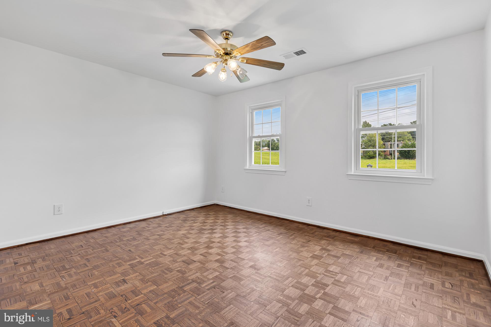 9451 Chatteroy Pl