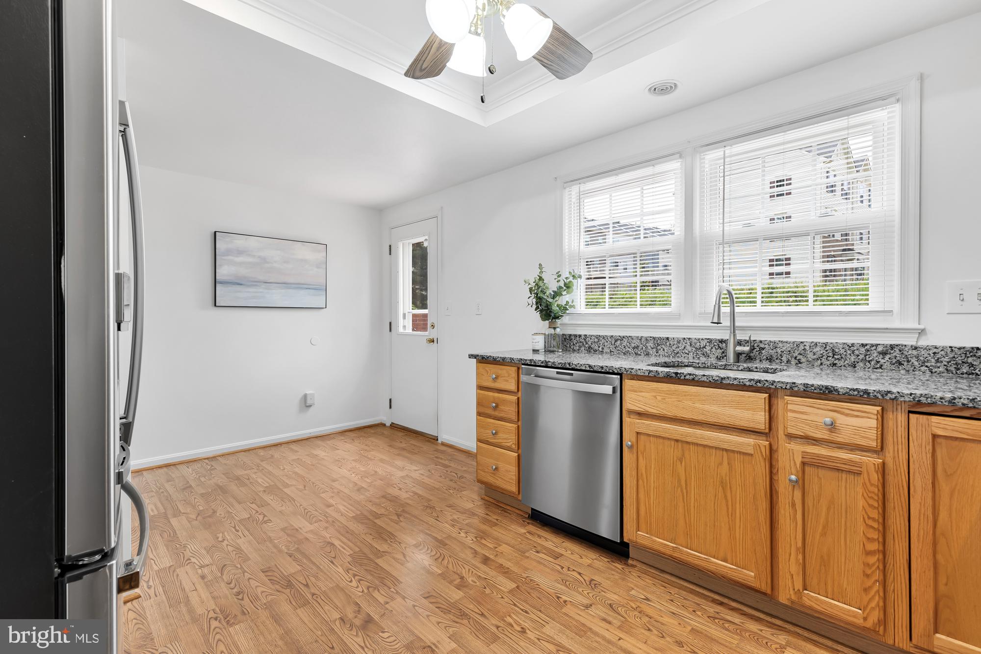 9451 Chatteroy Pl