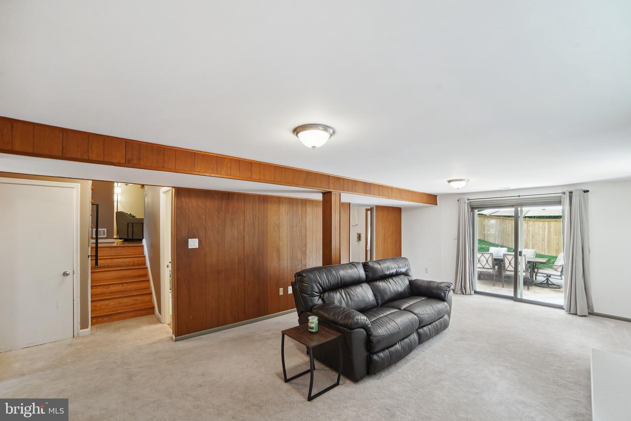6706 Renita Ln