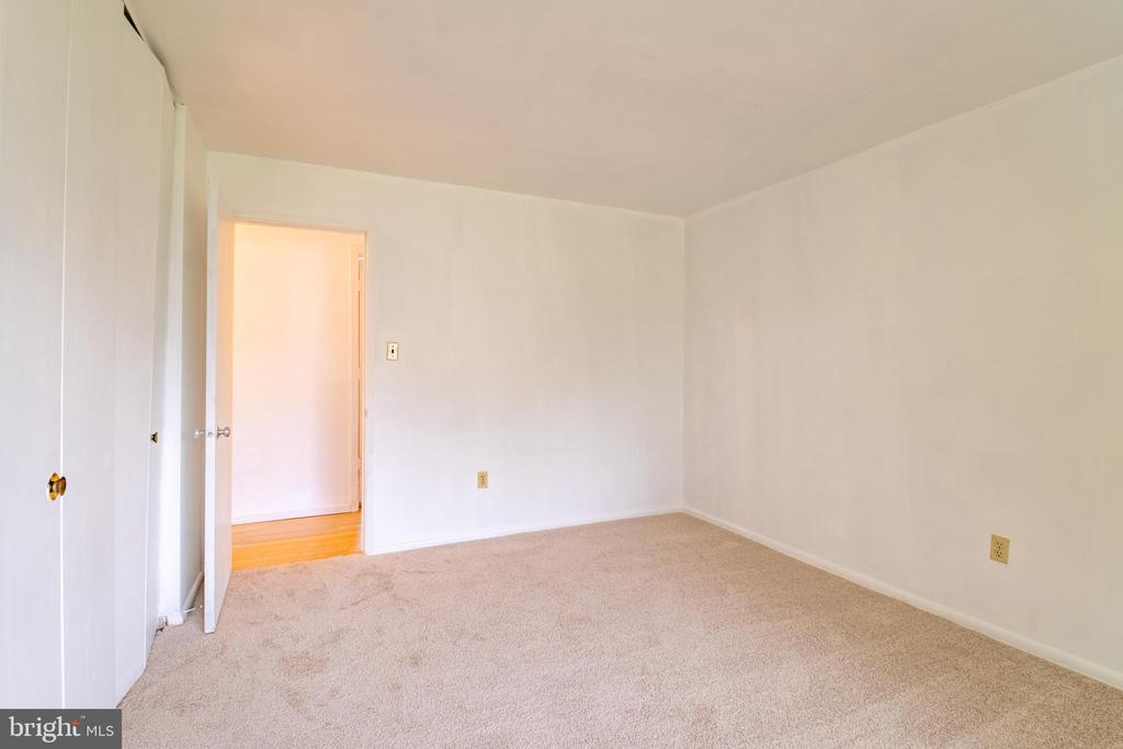 5416 85th Ave #201