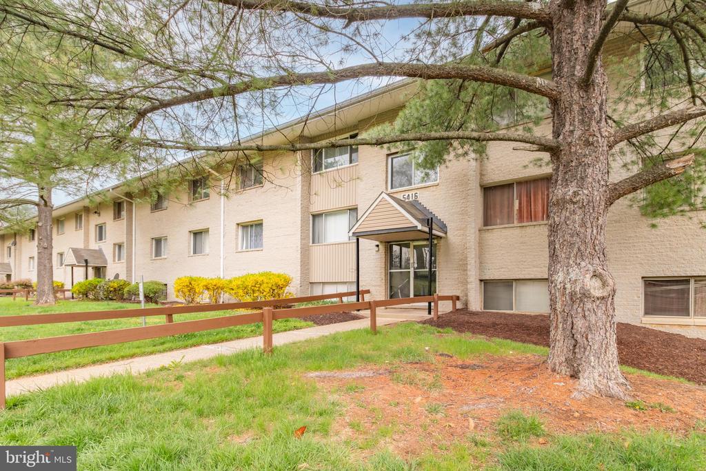 5416 85th Ave #201