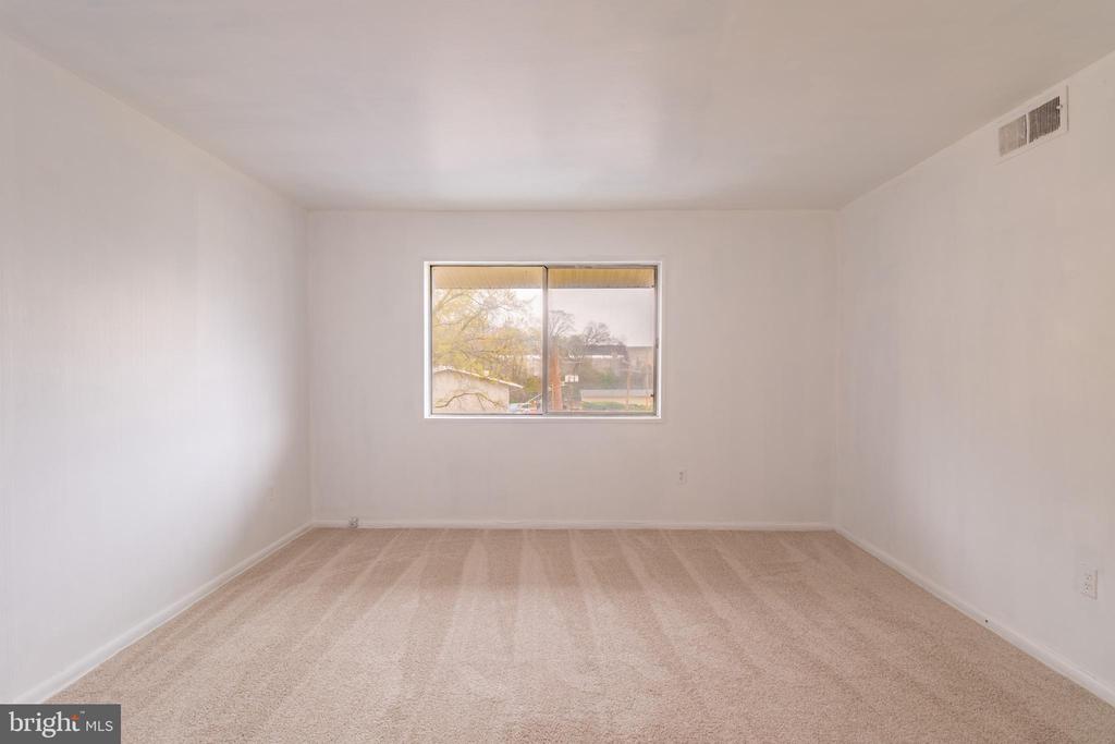 5416 85th Ave #201