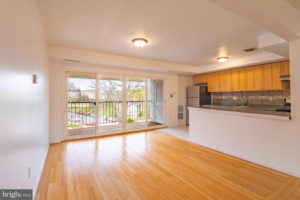 5416 85th Ave #201
