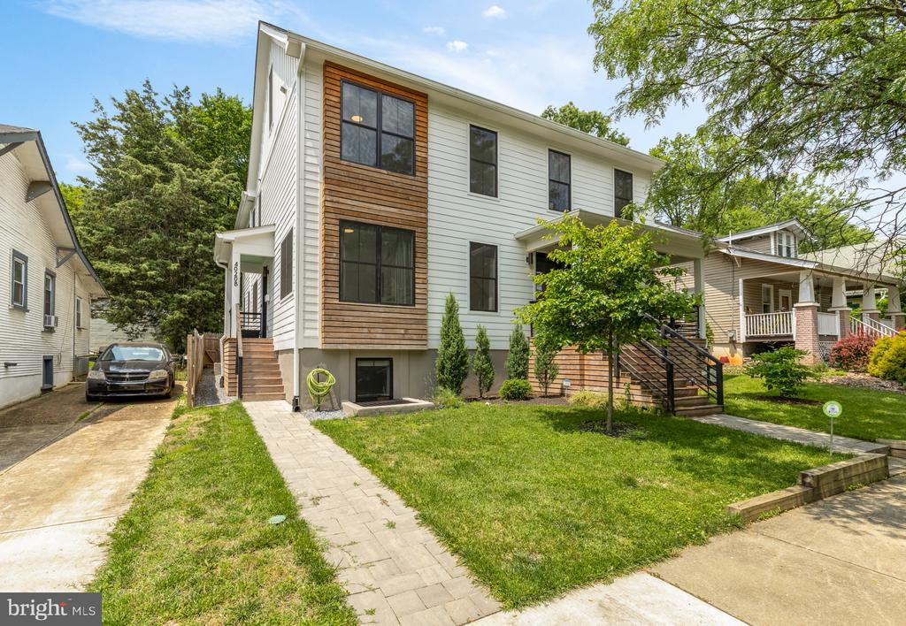 4020 35TH STREET B