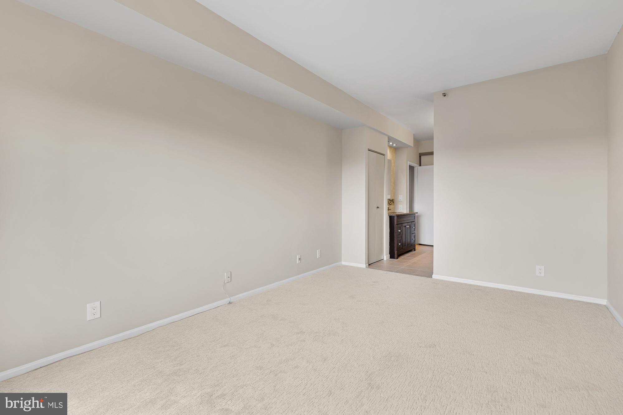 1600 N Oak St #1824