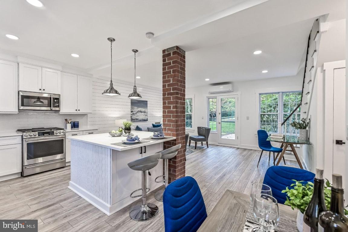 3772 Gunston Rd