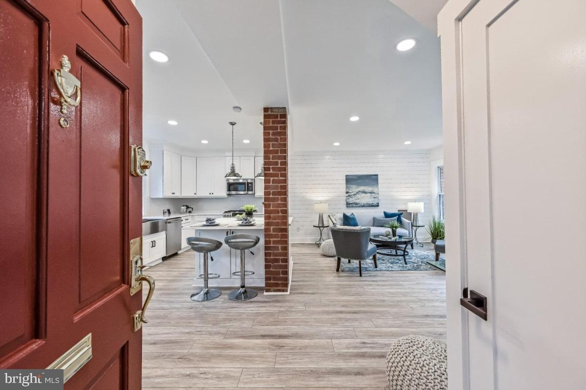 3772 Gunston Rd