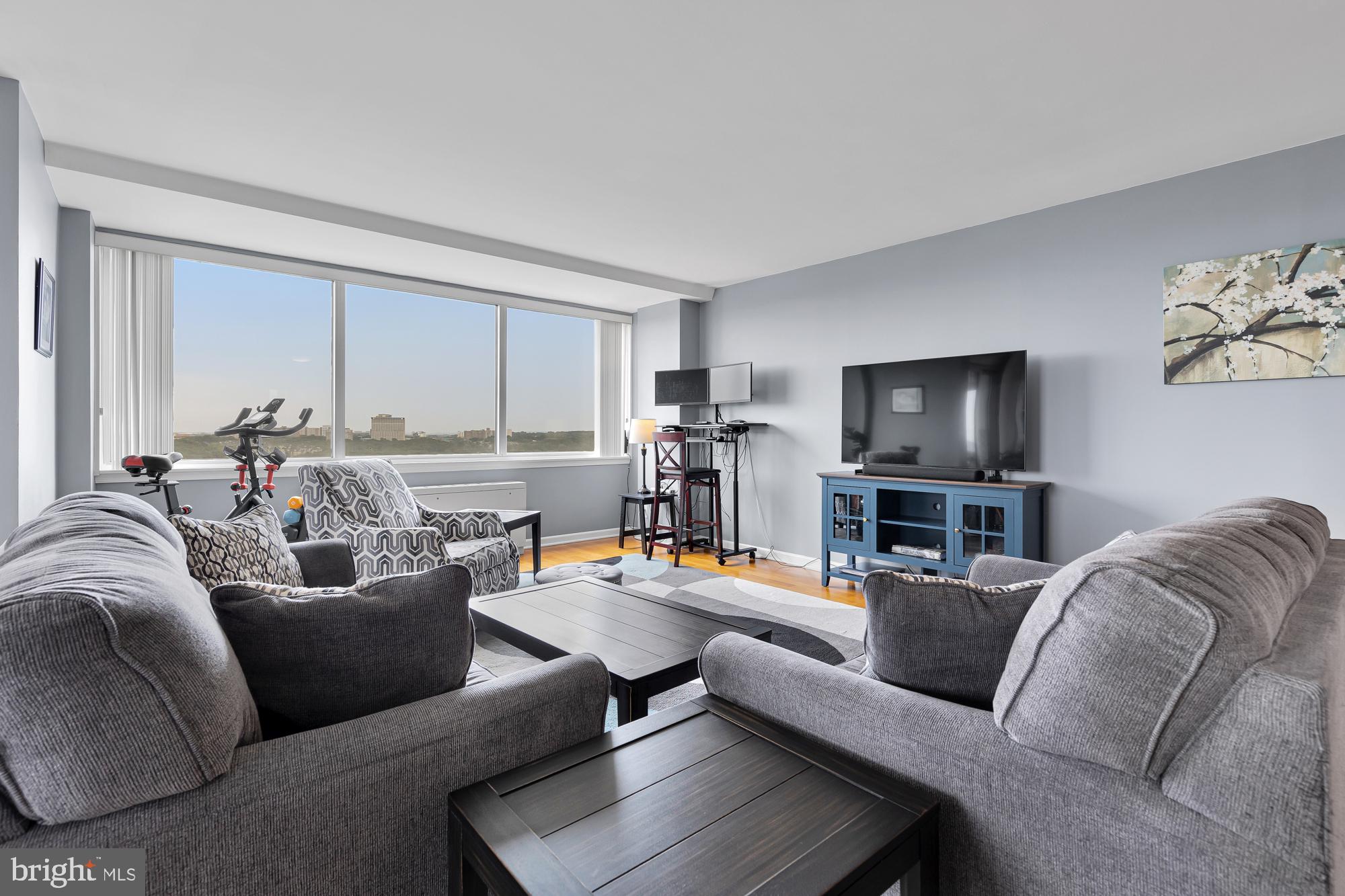 301 N Beauregard St #1415