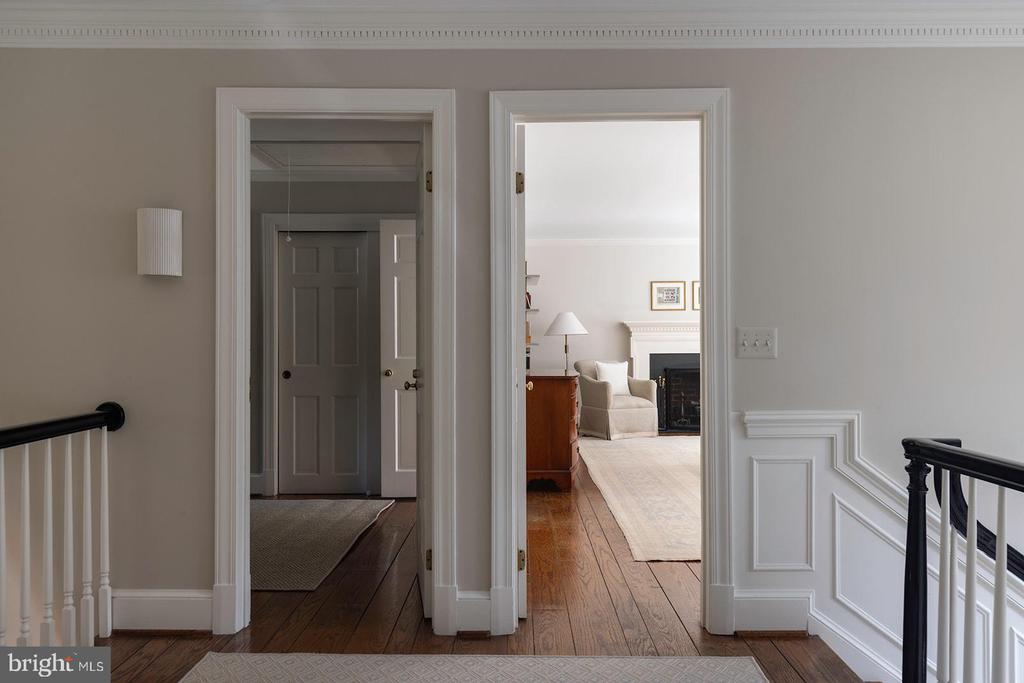 1306 BISHOP LANE