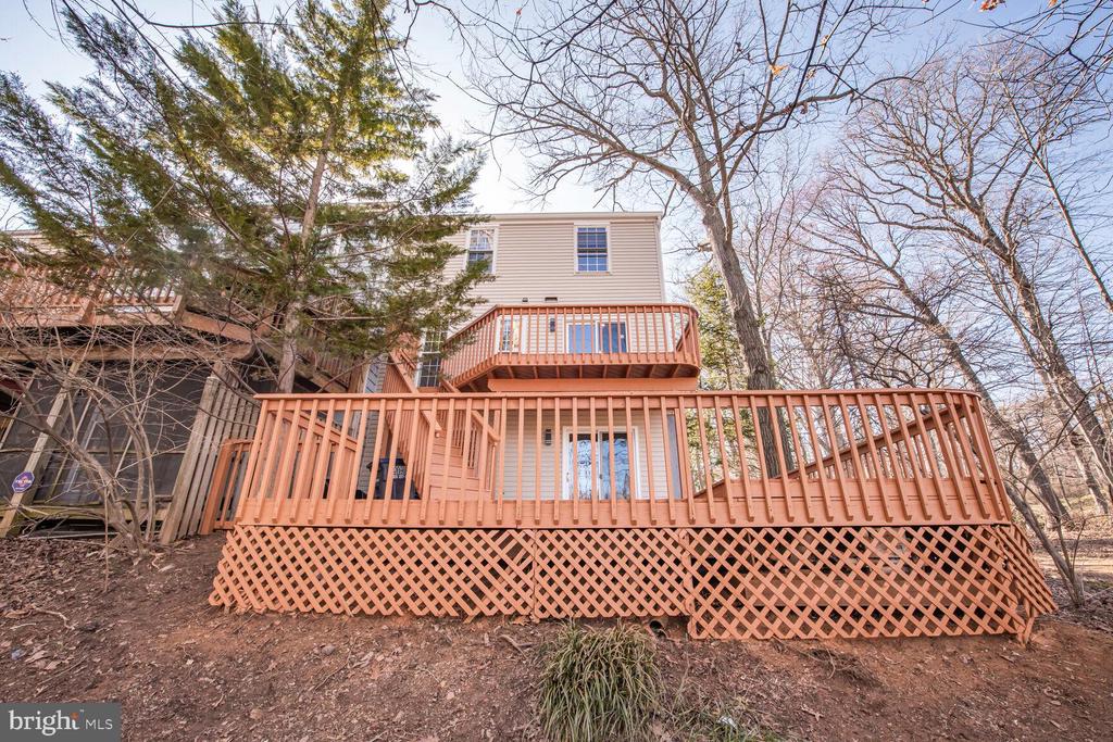 9912 Wood Wren Ct
