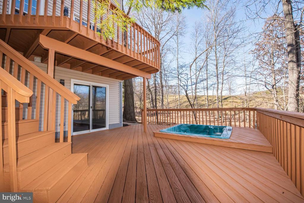9912 Wood Wren Ct