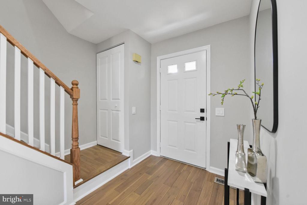 9912 Wood Wren Ct