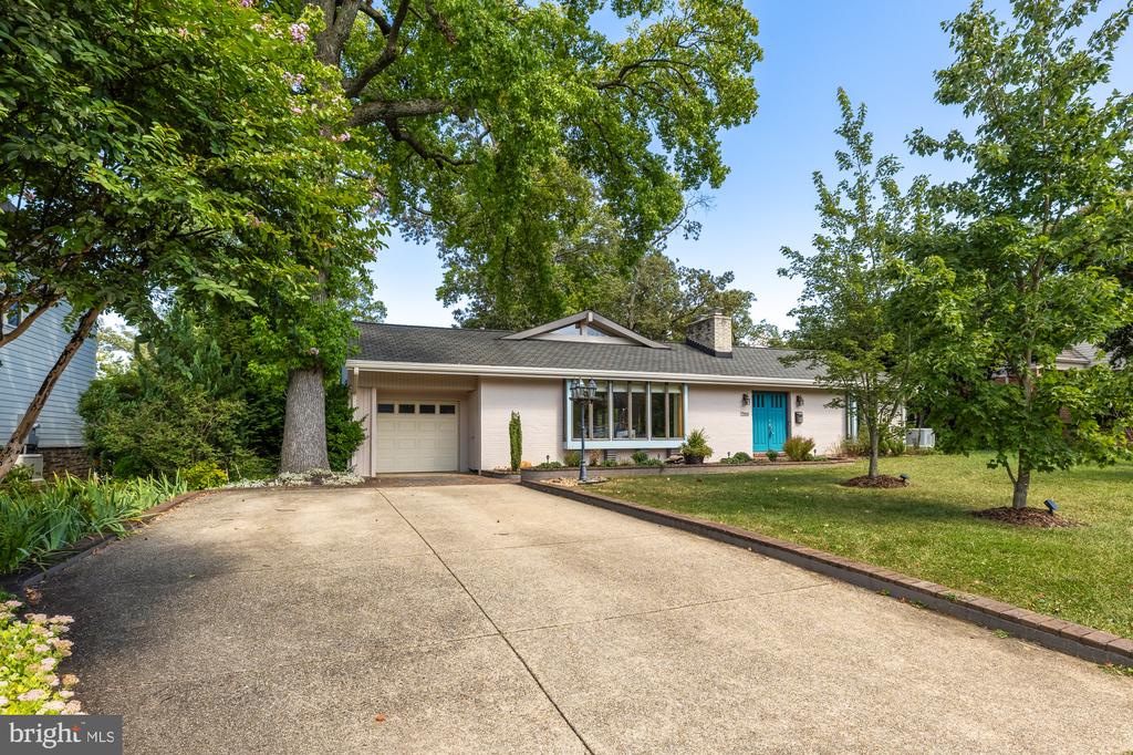 7105 MARLAN DRIVE