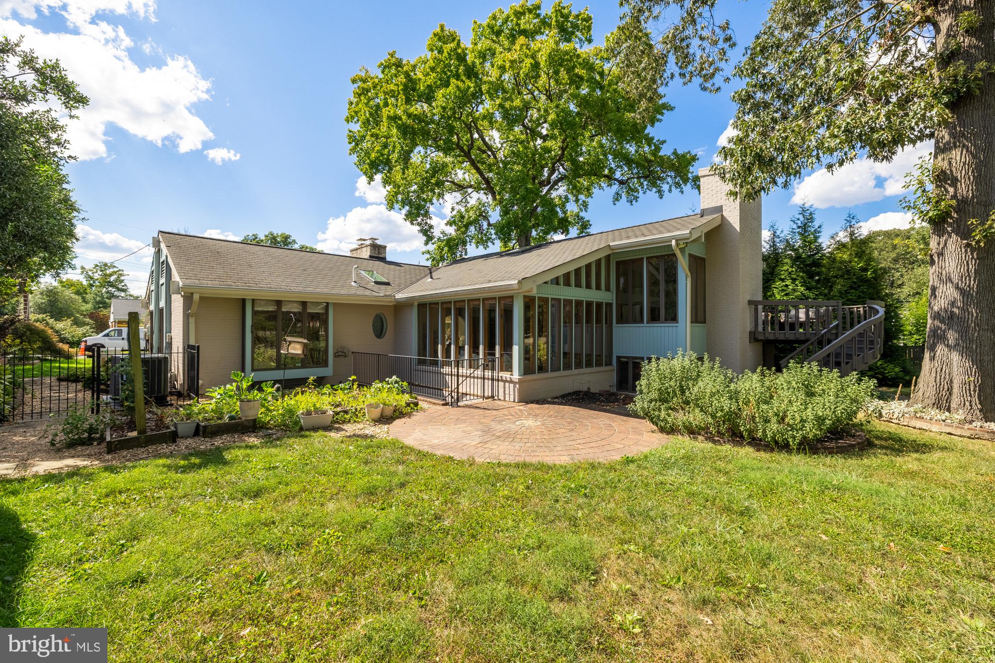7105 MARLAN DRIVE