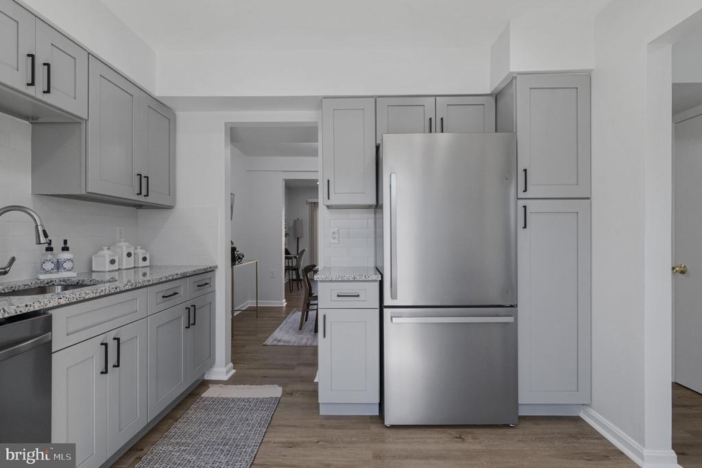 14055 Fallbrook Ln
