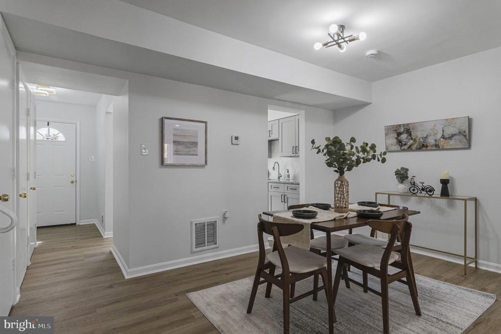14055 Fallbrook Ln