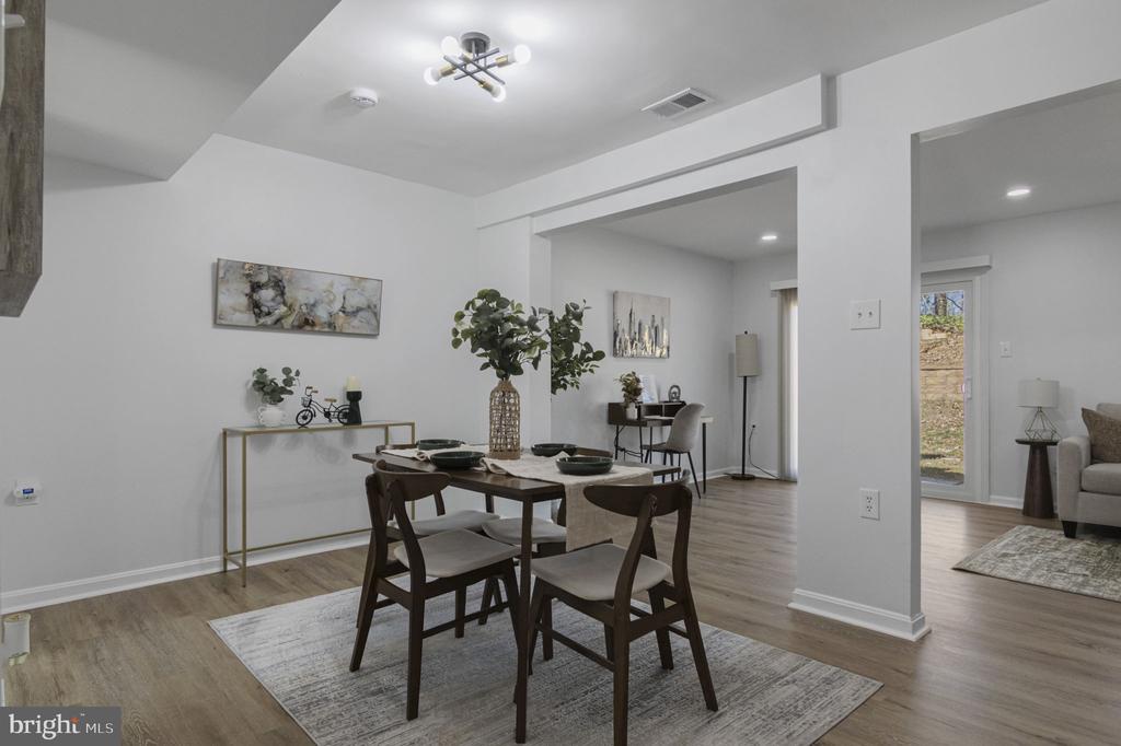14055 Fallbrook Ln