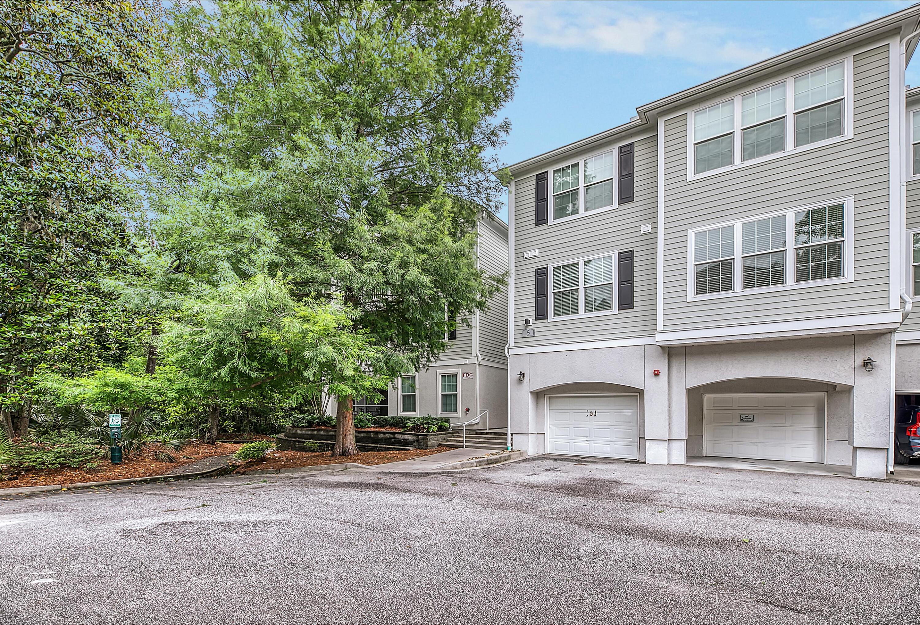 60 Fenwick Hall Allee # 524