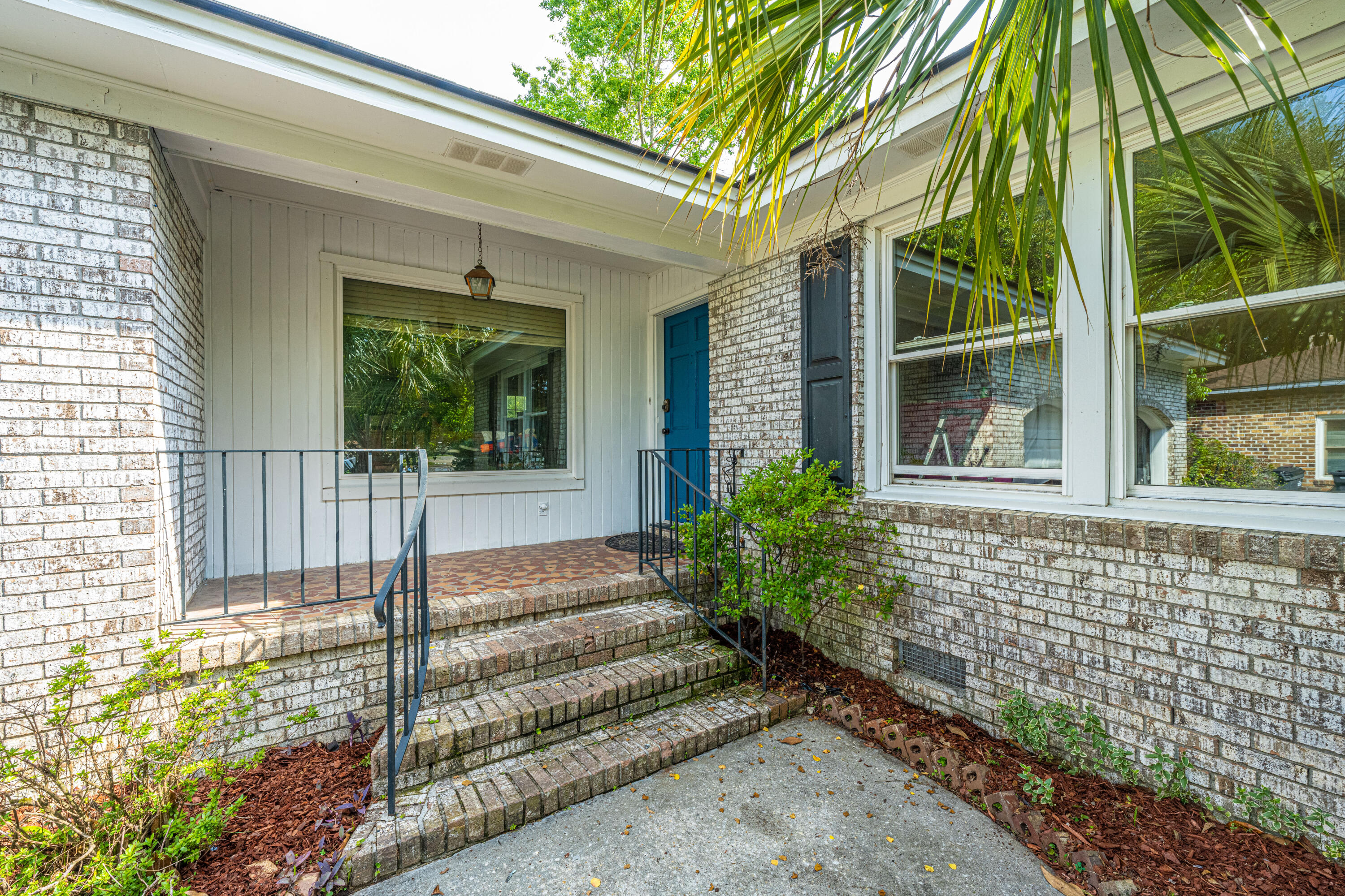 2580 Vistavia Road