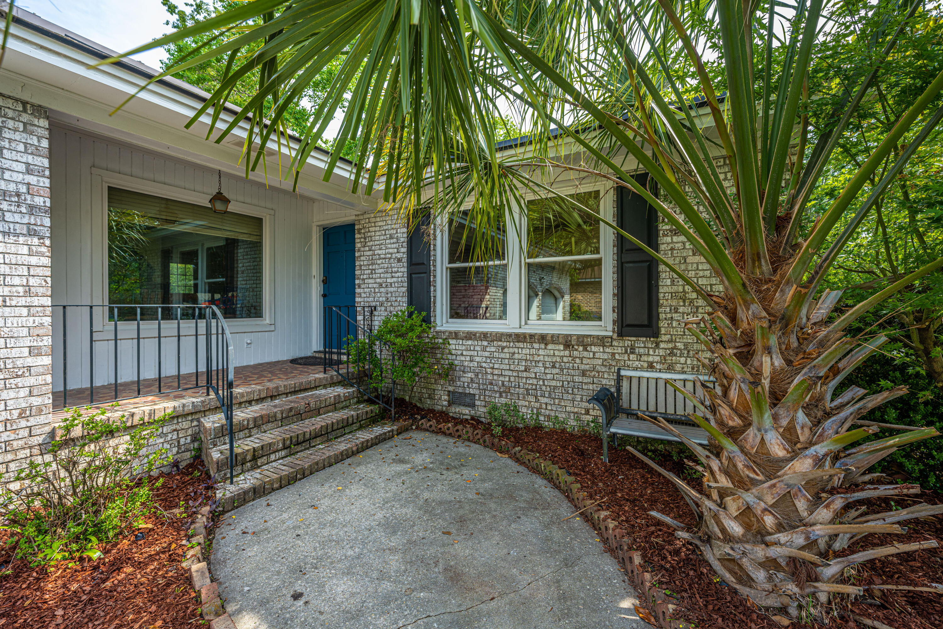 2580 Vistavia Road