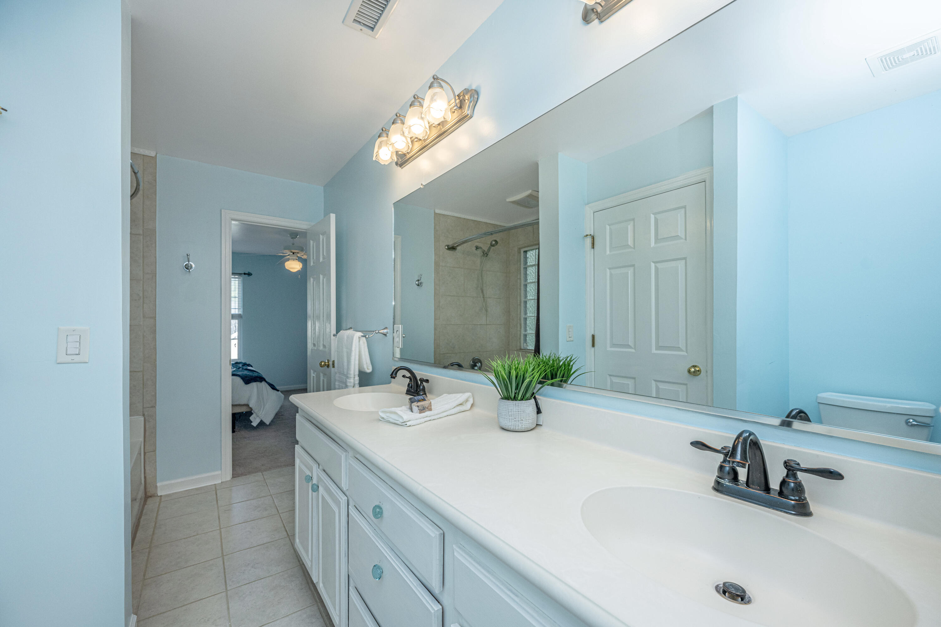 129 Hanahan Plantation Circle