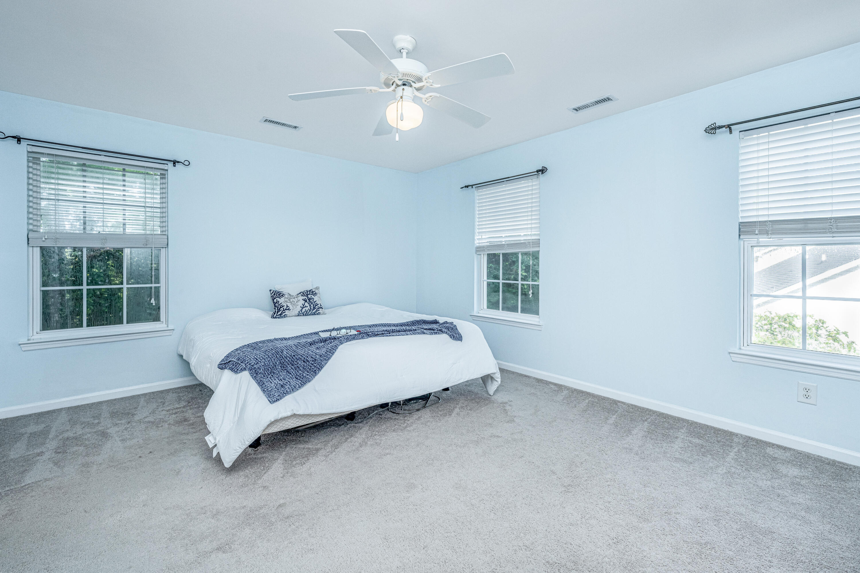 129 Hanahan Plantation Circle