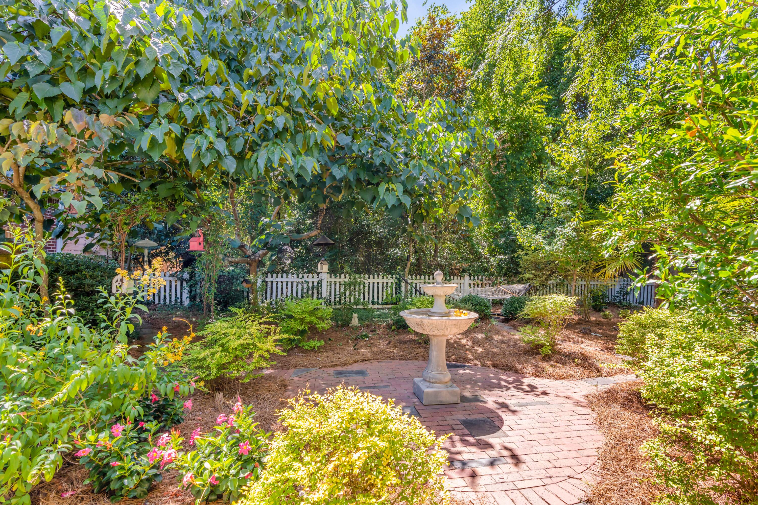 2142 Wappoo Drive